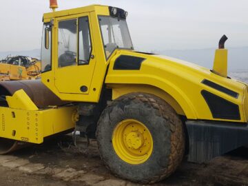 Cilindru compactor Bomag BW 216 D