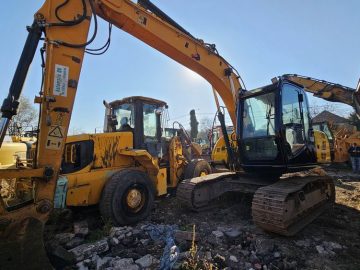 Excavator pe senile JCB JS 145 2013