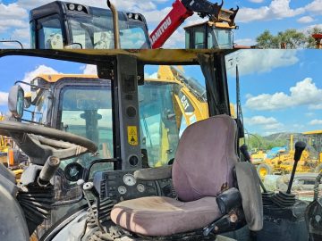Buldoexcavator Terex TLB 840