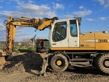 Excavaotor pe roți Liebherr A316, an 2008