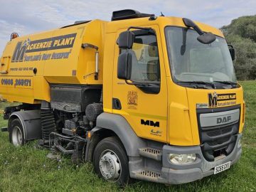 Mătură stradală DAF LF 220 an 2017
