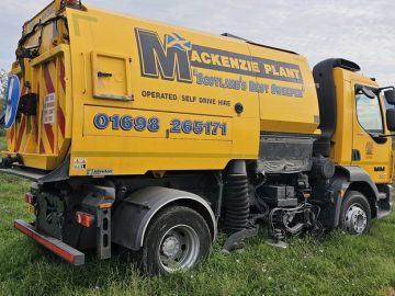 Mătură stradală DAF LF 220 an 2017