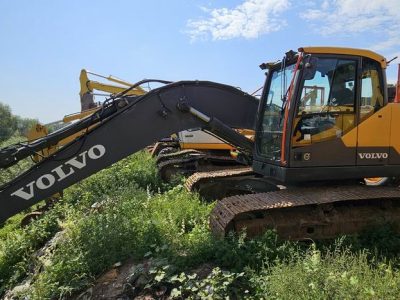 Excavator pe senile Volvo EC 220 an 2018